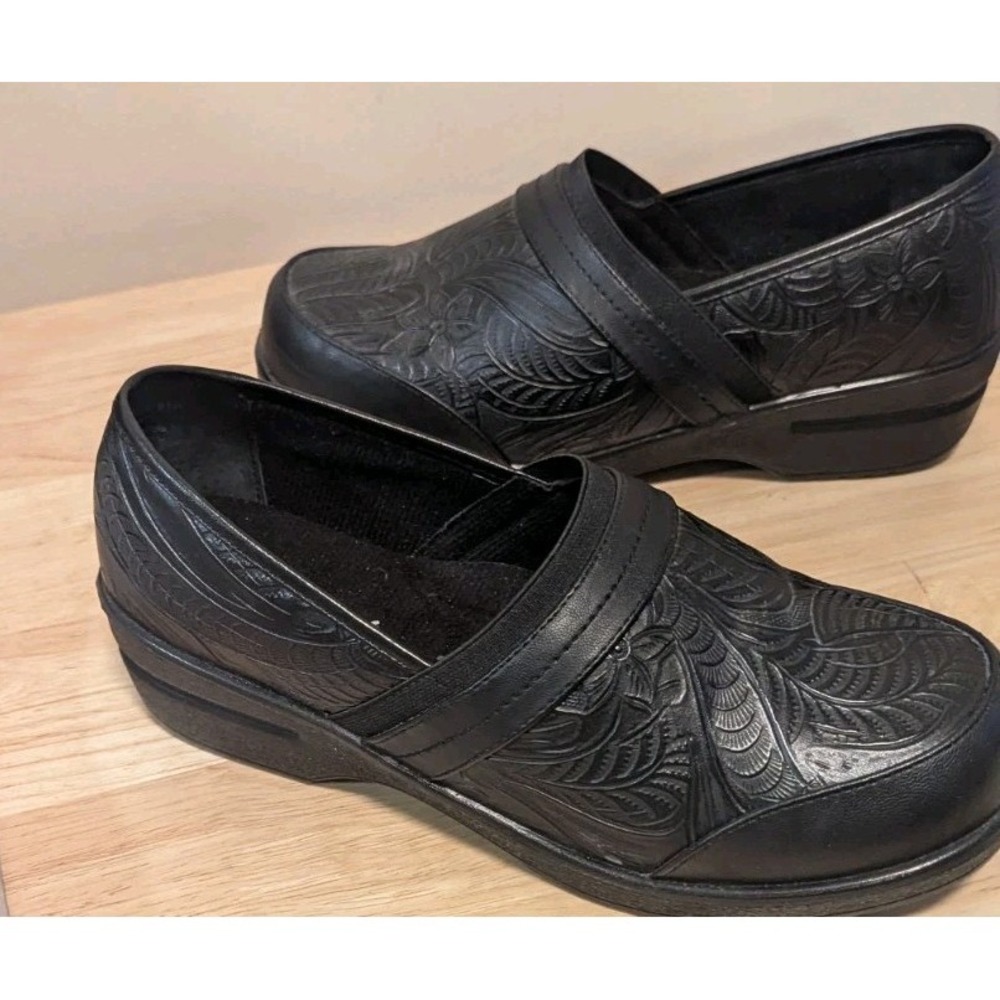 Easy Works By‎ Easy Street Lyndee Slip Resistant Clogs Women's Size 8 .5W Black